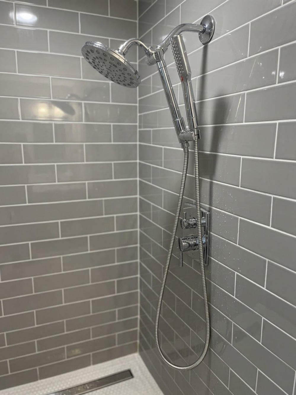 Moen Chrome Handheld Shower Head with Hose - Silver